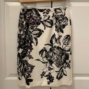 WHBM floral pencil skirt size 2